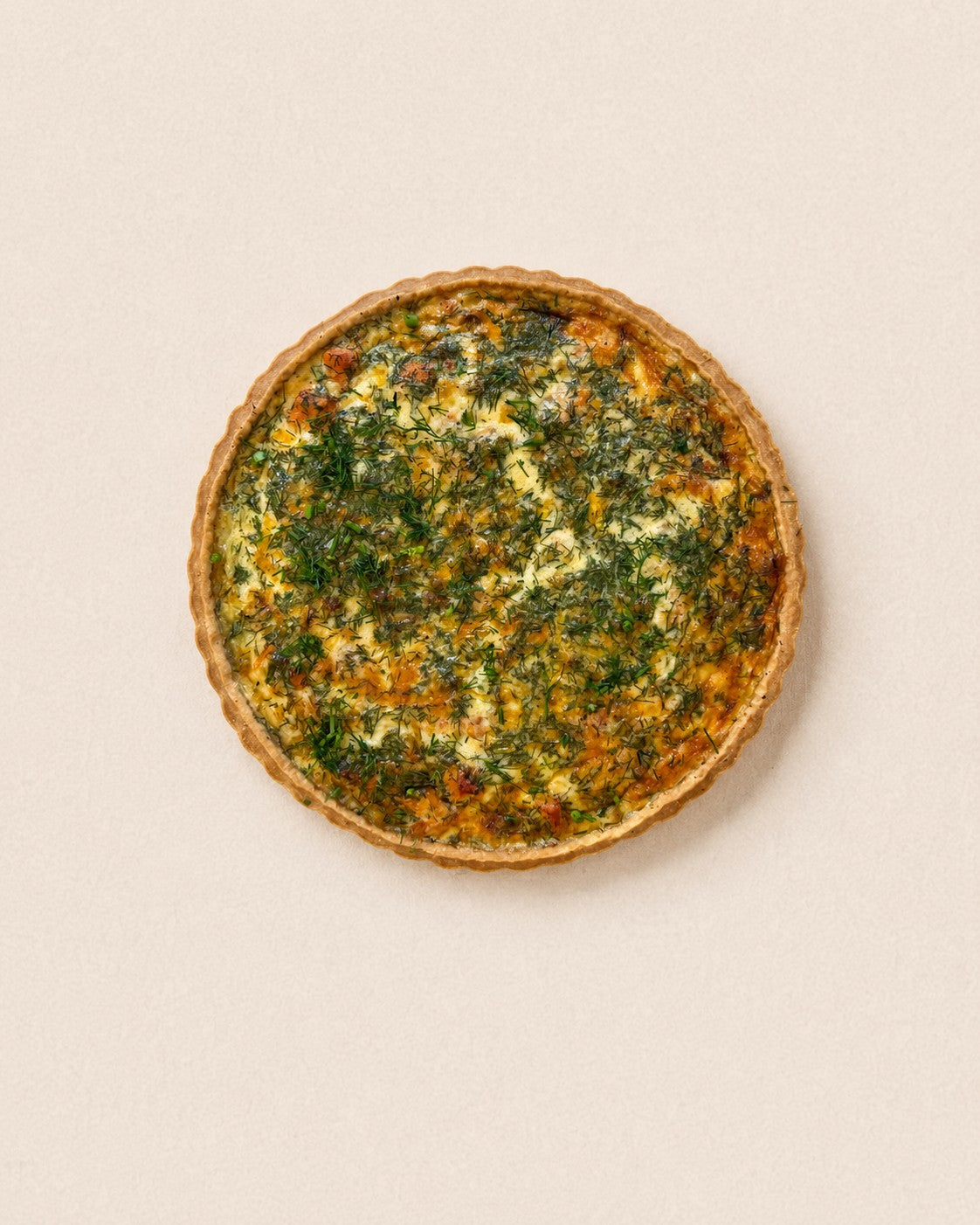 Quiche Lachs - Lauch - Dill von Batida - ganze Tarte auf Butter-Mürbeteigboden