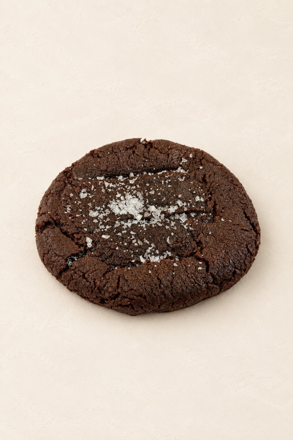 Cookie Doppelte Schokolade mit Salz von Batida - Crumble-Cookie mit 100% Kakao, Zartbitterschokolade und Meersalz