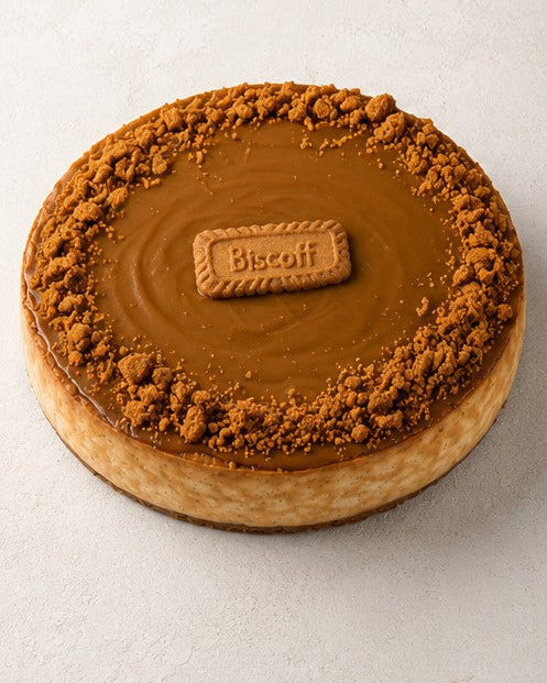 Lotus-Käsekuchen von Batida - Käsekuchen mit Lotus-Creme auf würzigem Keksboden, dekoriert mit Lotus-Creme und Keksen